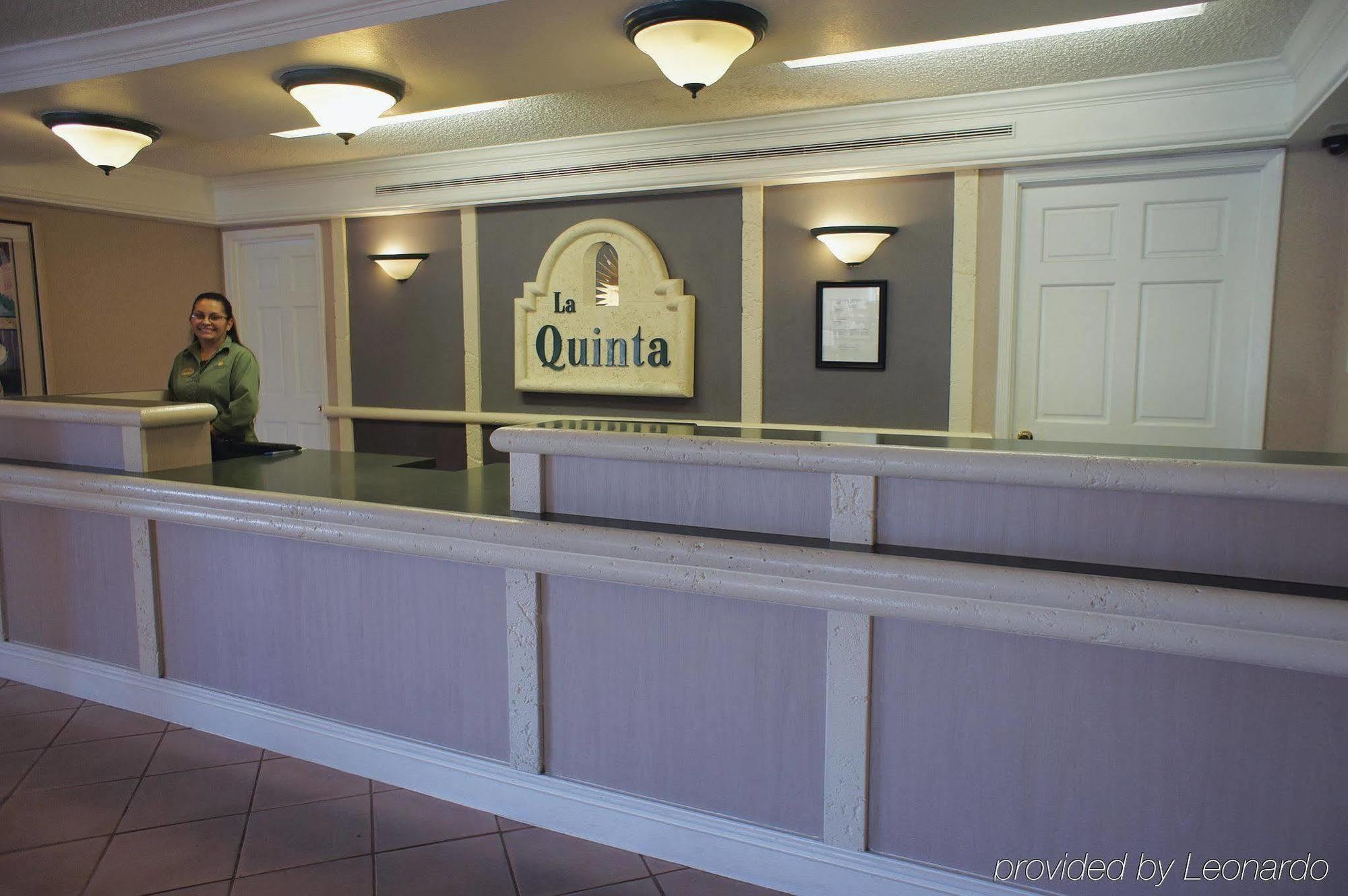 La Quinta Inn By Wyndham Albuquerque Airport Interior photo